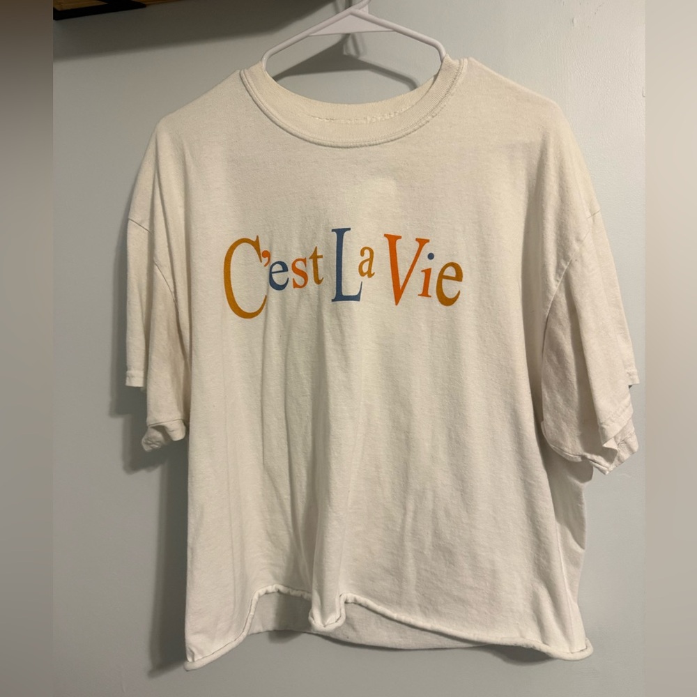 C'est La Vie Graphic Tee
